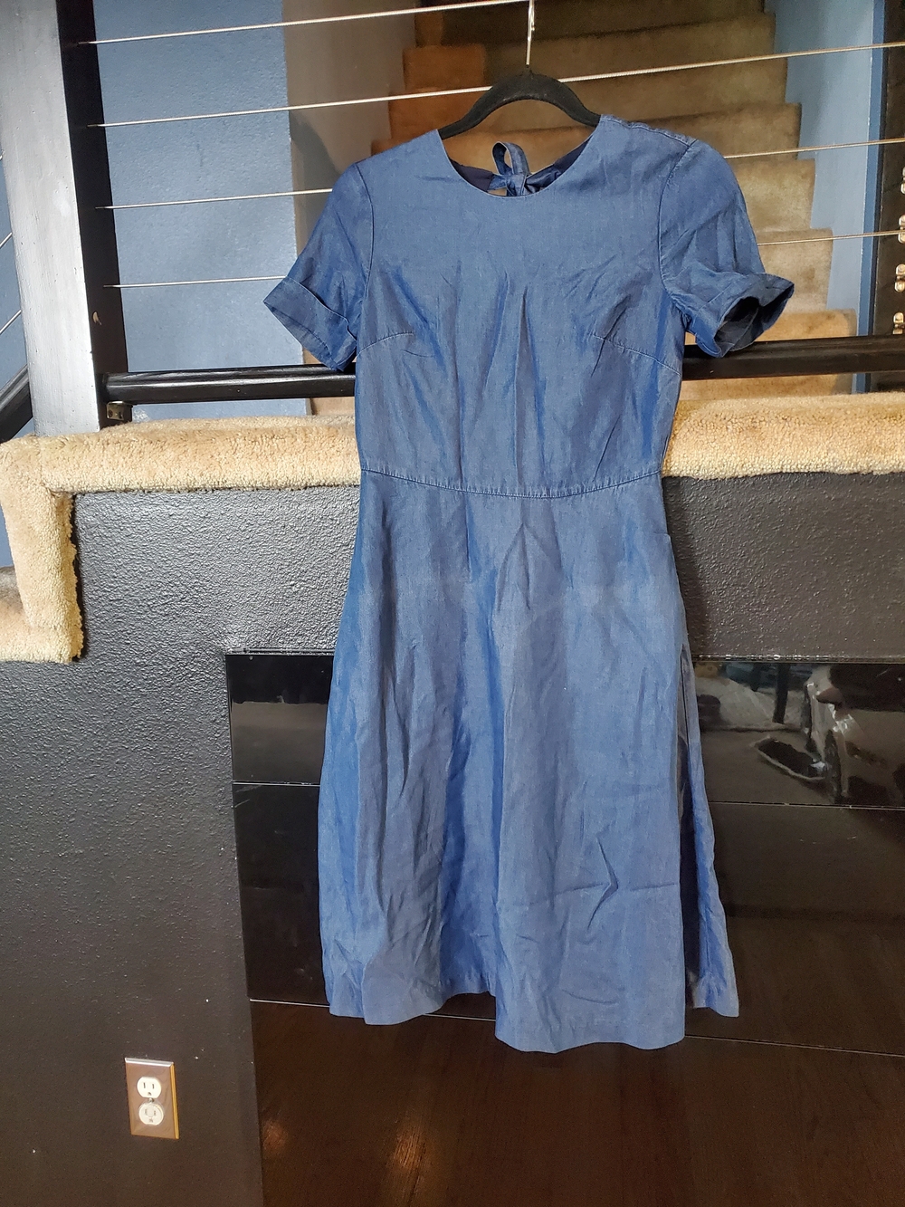 Banana Republic Chambray Blue Short-Sleeve Midi Dress